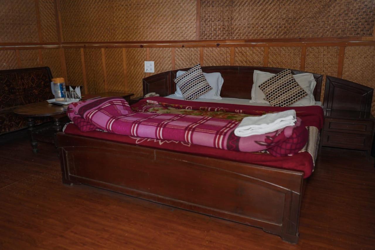 Himalaya Mount View Resort קאוסאני מראה חיצוני תמונה
