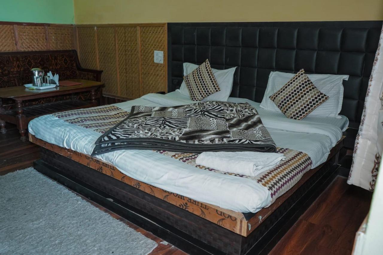 Himalaya Mount View Resort קאוסאני מראה חיצוני תמונה